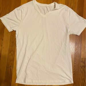 Unbound Merino men’s crew neck tee. Ivory. Excellent used condition